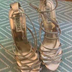 Badgley Mischka Heels (SIZE 8)